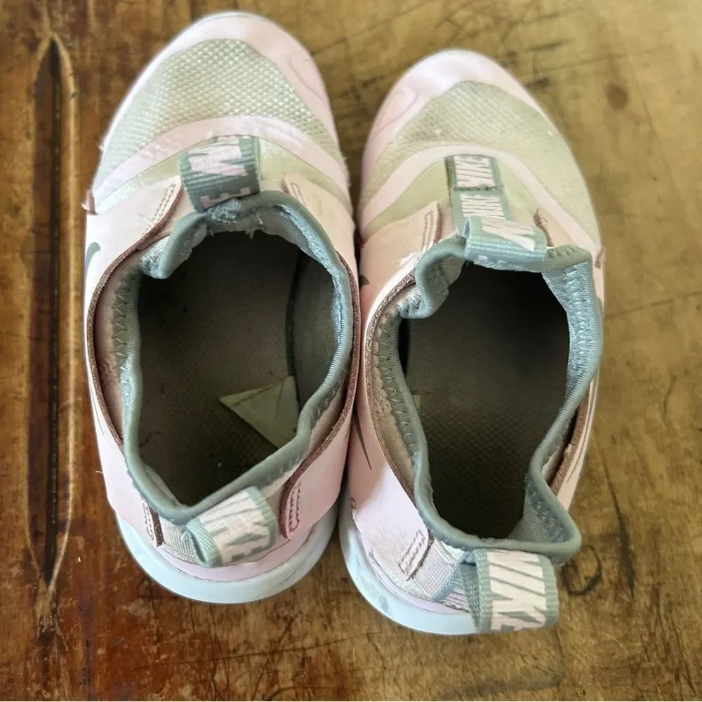 Nike flex runner shoes, girls 12.5C, pink & white, see pix for blemishes